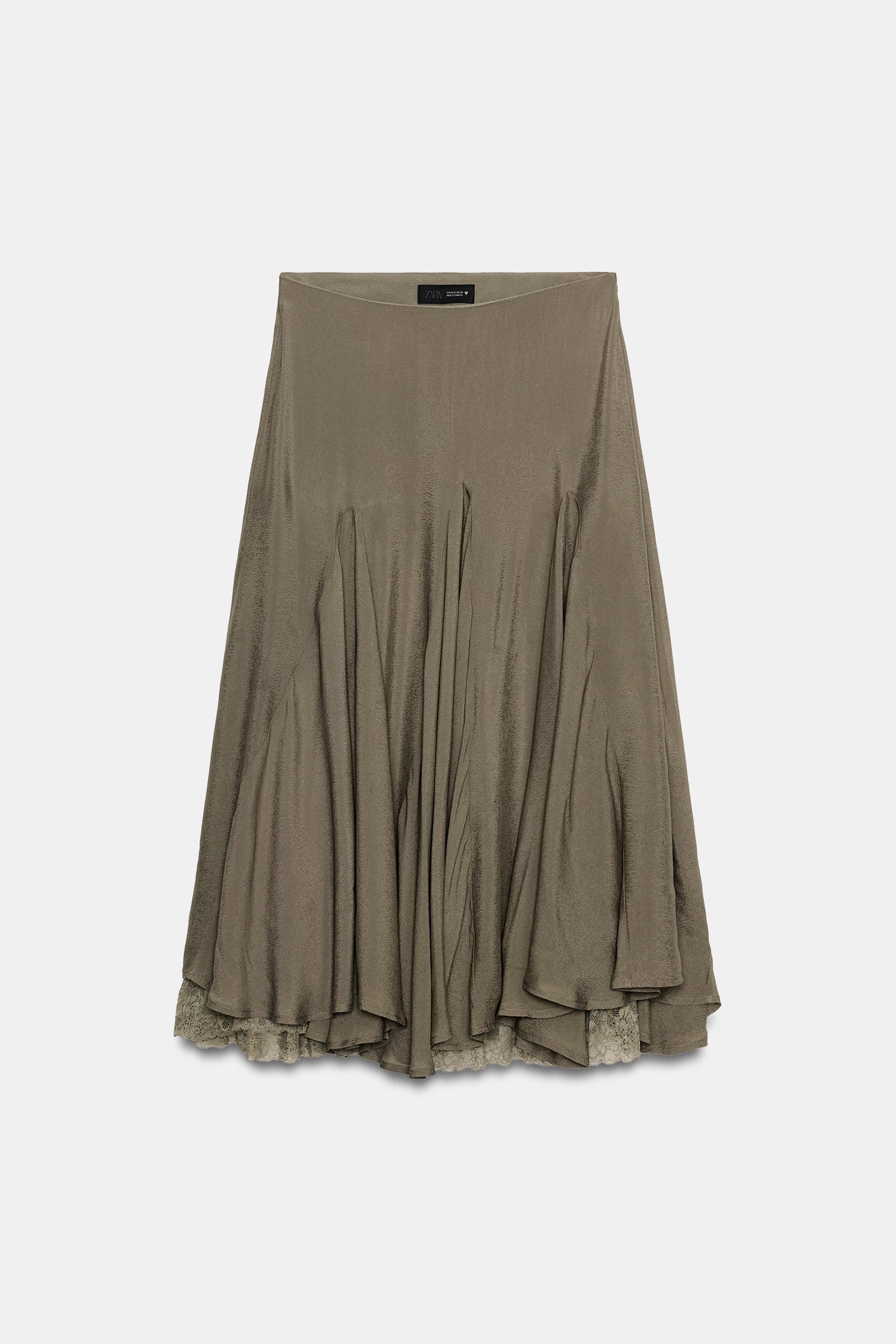 FLOWY GORED LACE SKIRT